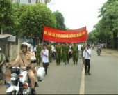 Lễ ra quân hưởng ứng tháng an toàn giao thông.