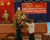 Bù Đăng tổ chức các hoạt động TDTT công nhân viên chức lao động năm 2012.