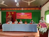 i bi u H ND t nh Tr n V n Chung   Gi m   c s  V n h a TT &DL t nh B nh Ph  c trao   i, tr  l i b  con c  tri TT   c Phong