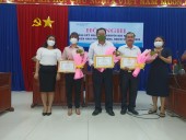 Các tập thể cá nhân có thành tích trong công tác khuyến học khuyến tài năm 2021 được khen thưởng