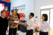 Ngân hàng Agribank chi nhánh Bù Đăng chung tay vì người nghèo, đối tượng chính sách nhân dịp Xuân Ất Tỵ năm 2025