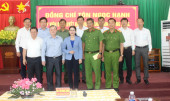 Bí thư Tỉnh ủy Tôn Ngọc Hạnh thăm, làm việc với Công an thị trấn Đức Phong