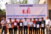 Bù Đăng: Thêm 10 căn nhà được bàn giao trong chương trình xóa nhà tạm, nhà dột nát