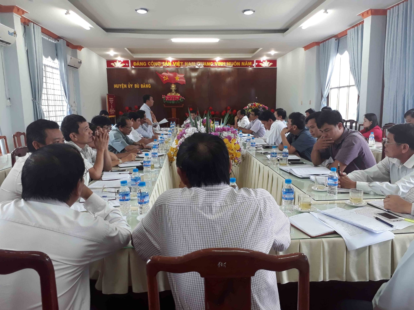 Toàn cảnh buổi làm việc của TT Huyện uỷ Bù Đăng với lãnh đạo 16 xã, thị trấn