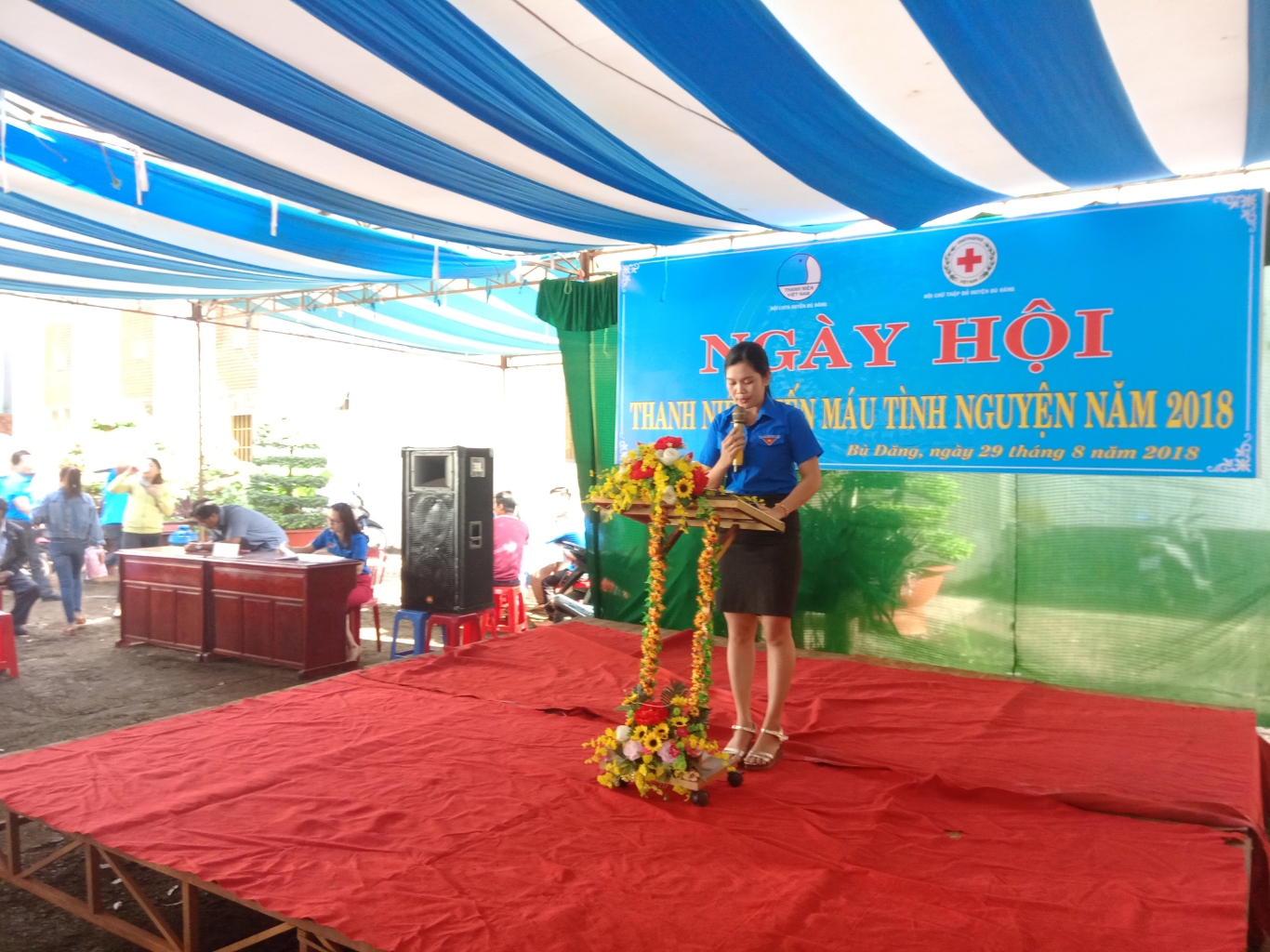 PBT huyện Đoàn, chủ tịch hội LHTN Đào Thị Quế phát biểu phát động