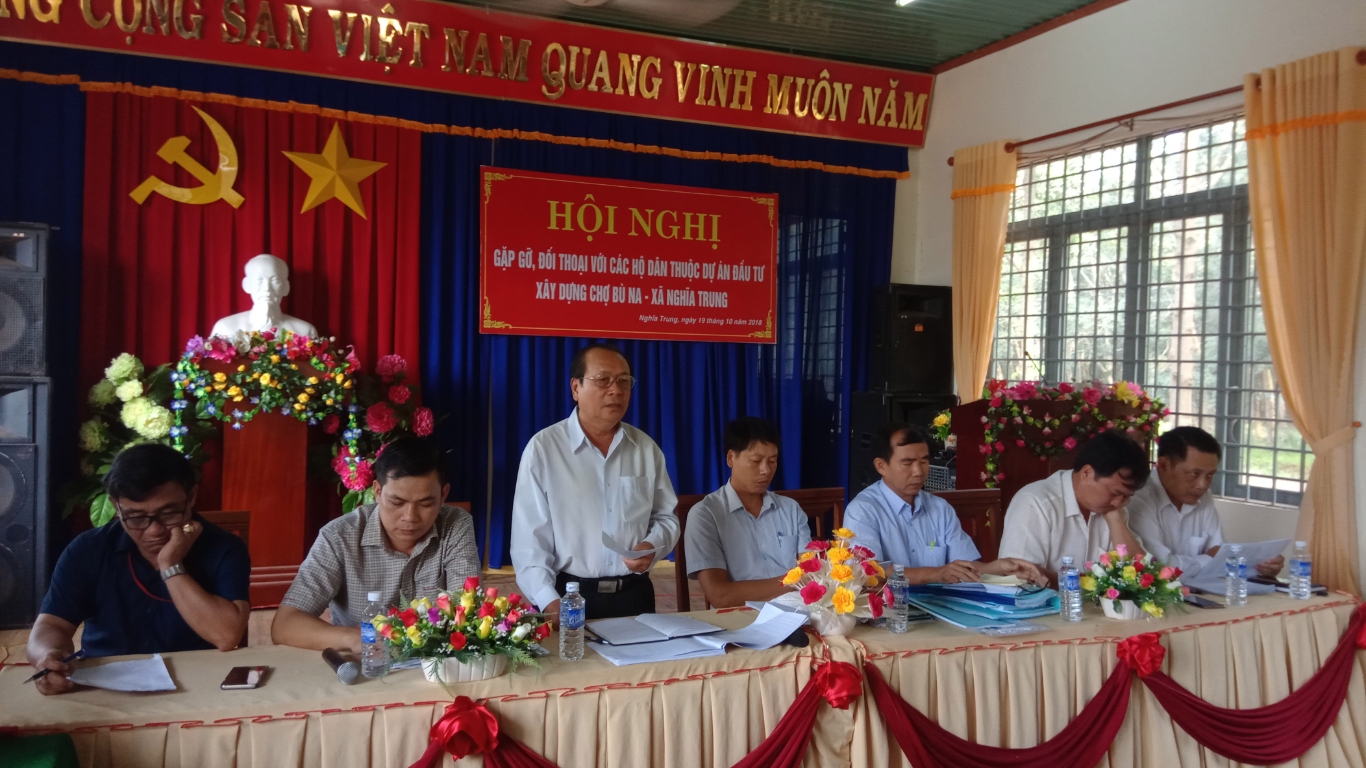 PCT UBND HUYEN LUONG HAN PHAT BIEU TAI BUOI DOI THOAI