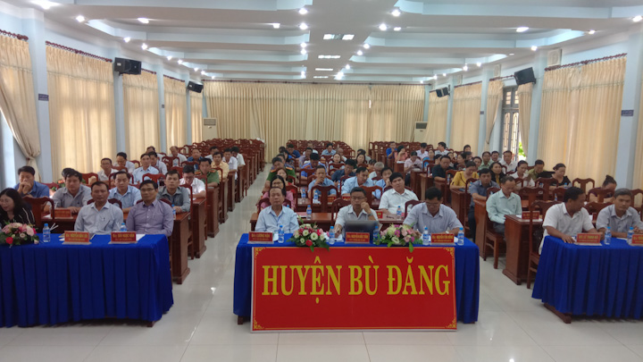 Bù Đăng tham gia hội nghị trực tuyến tại điểm cầu do tỉnh ủy bình phước tổ chức về triển khai chỉ thị 35 ct/tw của Bộ chính trị.