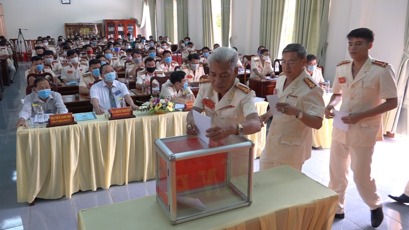 o n ch t ch b phi u t i i h i