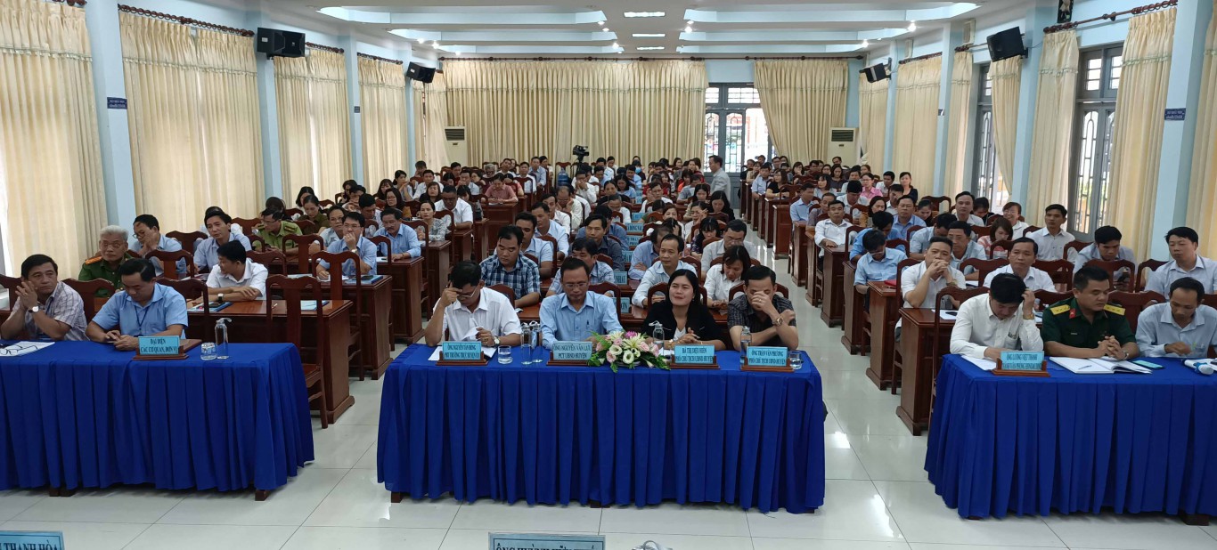 To n c nh H i ngh  giao ch  ti u k  ho ch ph t tri n kinh t    x  h i huy n B    ng n m 2021